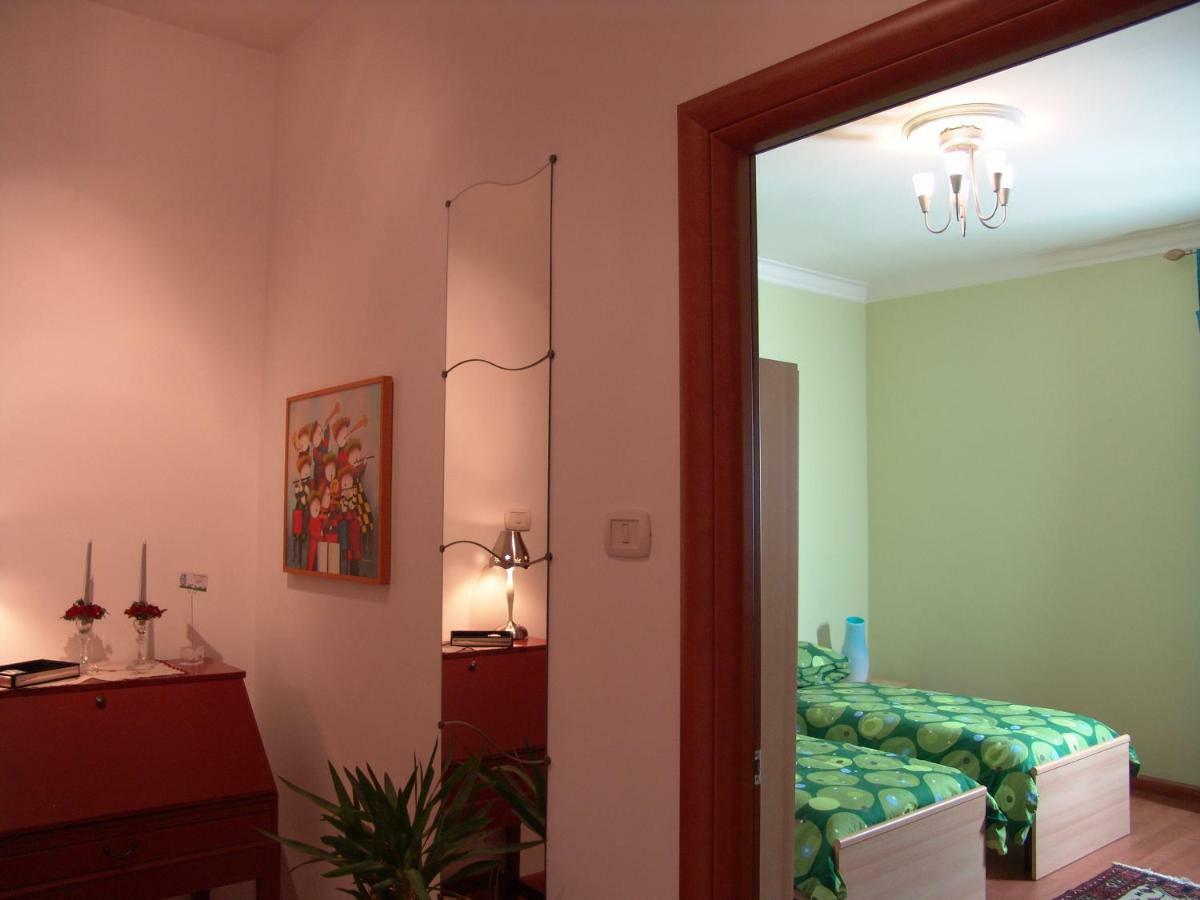 Bed and Breakfast I Colori Di Sara Катания Экстерьер фото