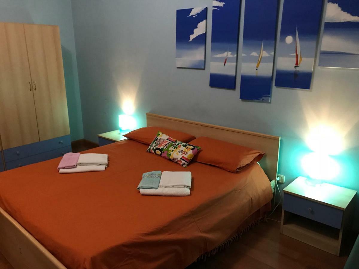 Bed and Breakfast I Colori Di Sara Катания Экстерьер фото